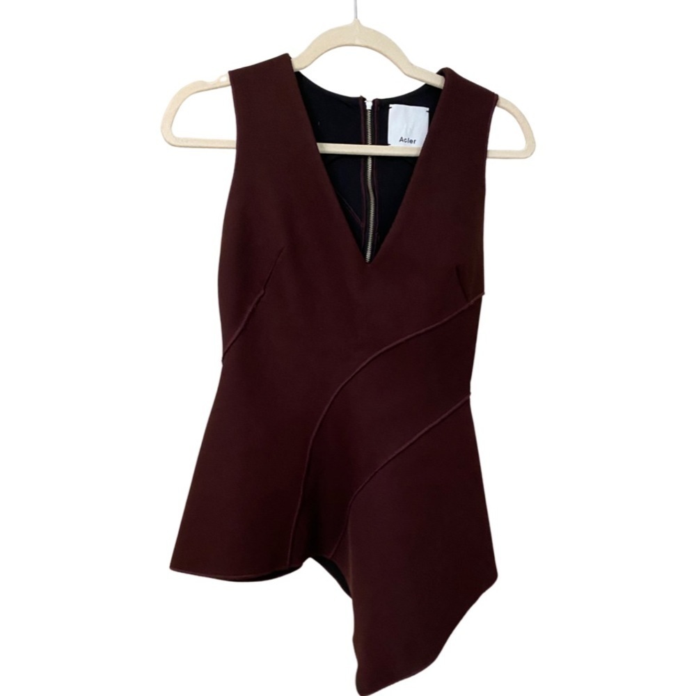 ACLER / maroon structured knit tank top Asymmetric red v neck top